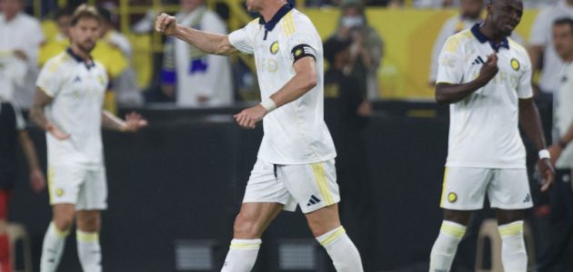 رونالدو يكتب التاريخ مع النصر ويعادل إنجاز أوفيني التاريخي في دوري روشن