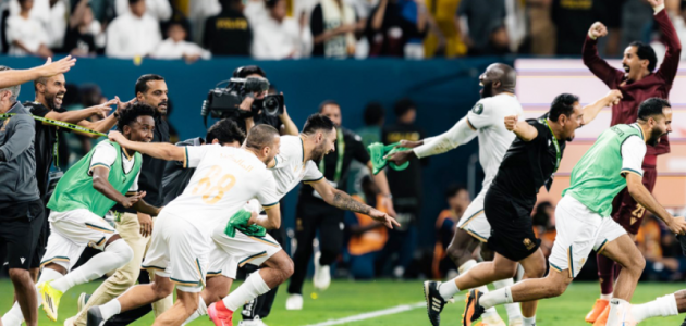 رهان الـ 10 أيام يكلل بالنجاح.. كيف قاد خالد العطوي نادي الدرعية إلى دوري روشن بالاستقرار التكتيكي؟