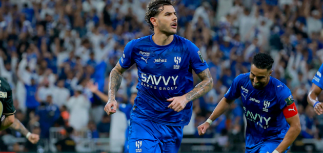 الهلال يترقب حالة ثيو هرنانديز قبل صدام النصر الحاسم في دوري روشن
