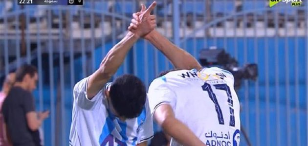 فيديو | محمود زلاكة يفتتح التسجيل لـ بيراميدز برأسية رائعة في شباك سموحة