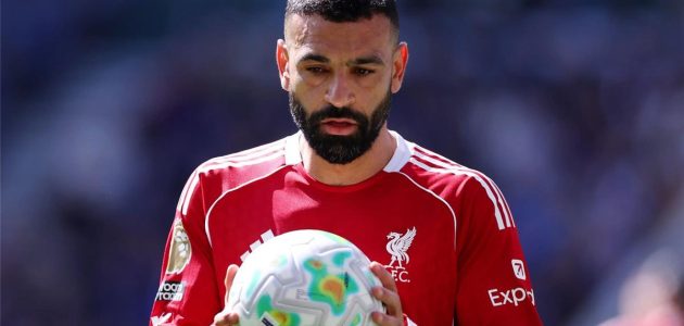 كواليس نارية في ليفربول.. صحفي إنجليزي يكشف سر تصريحات محمد صلاح ضد آرني سلوت