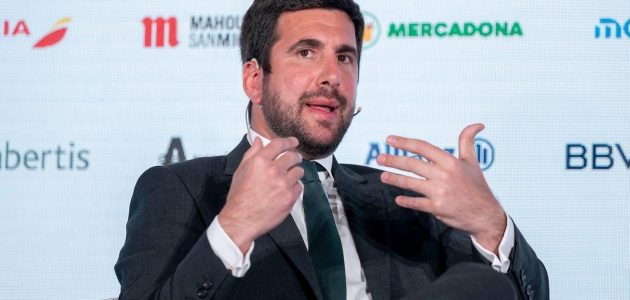 زلزال انتخابي في الملكي.. منافس بيريز يحدد مدرب ريال مدريد القادم ويخطط لضم هالاند