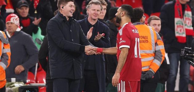 جيرارد يكشف سرًا مثيرًا: كيف ساعدني محمد صلاح على تجاوز كابوس ضياع الدوري الإنجليزي؟