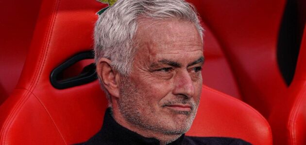 عاجل.. ذا أثلتيك تفجرها: جوزيه مورينيو يوقع عقود تدريب ريال مدريد رسميًا