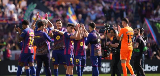 شيكاغو فاير يغري ليفاندوفسكي براتب خيالي.. هل يودع نجم برشلونة أوروبا؟