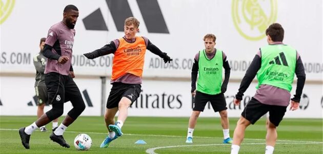 دفعة قوية للملكي.. فيديريكو فالفيردي يفاجئ ريال مدريد ويعود قبل الموعد لموقعة إشبيلية