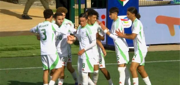 منتخب الجزائر للناشئين يضرب جنوب إفريقيا بثنائية وينتزع صدارة مجموعته في أمم إفريقيا