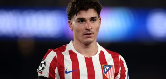 وعد سري يمهد طريق جوليان ألفاريز إلى برشلونة.. كواليس مثيرة تصدم أتلتيكو مدريد