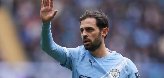 برناردو سيلفا يفاجئ برشلونة وأتلتيكو مدريد بقرار حاسم حول وجهته القادمة