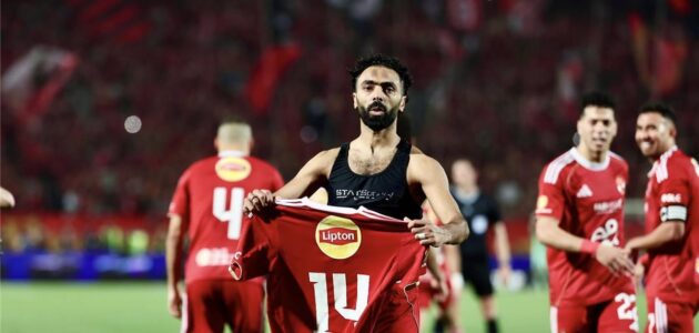 كواليس تأخير تجديد عقد حسين الشحات مع الأهلي ونصيحة نارية من شوبير